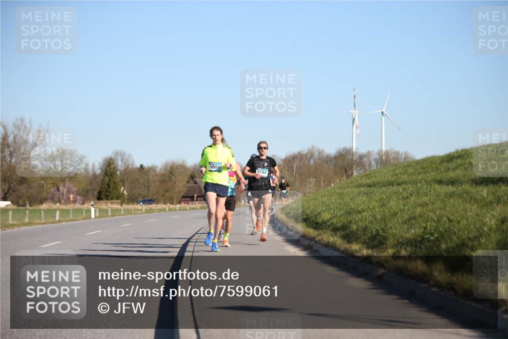 06.04.2025 - 44. Internationalen Wilhelmsburger Insellauf Jannik Wohlers http://msf.ph/oto/7599061 06.04.2025 09:18:15 Laufen 5001, 5194 meine-sportfotos.de