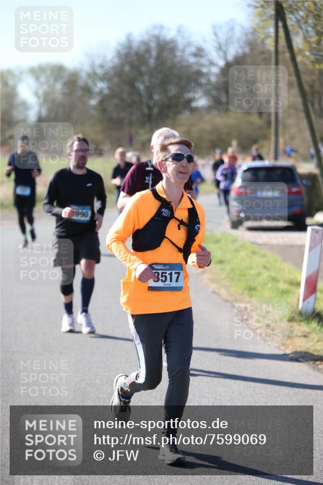 06.04.2025 - 44. Internationalen Wilhelmsburger Insellauf Jannik Wohlers http://msf.ph/oto/7599069 06.04.2025 10:39:34 Laufen 990, 3517 meine-sportfotos.de