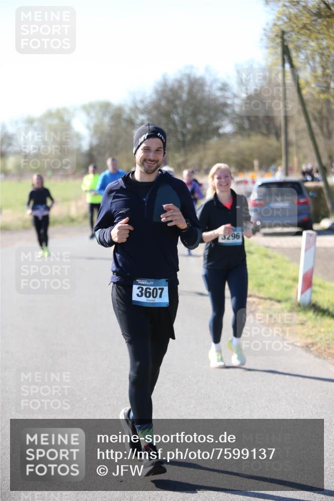 06.04.2025 - 44. Internationalen Wilhelmsburger Insellauf Jannik Wohlers http://msf.ph/oto/7599137 06.04.2025 10:39:42 Laufen 3607, 3296, 123 meine-sportfotos.de