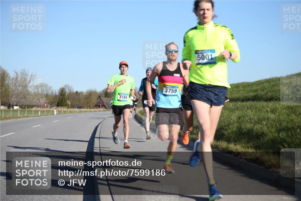 06.04.2025 - 44. Internationalen Wilhelmsburger Insellauf Jannik Wohlers http://msf.ph/oto/7599186 06.04.2025 09:18:19 Laufen 3184, 3, 3759, 5001 meine-sportfotos.de