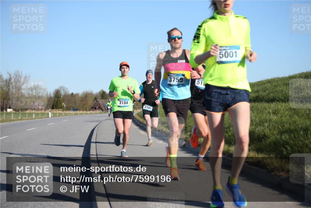 06.04.2025 - 44. Internationalen Wilhelmsburger Insellauf Jannik Wohlers http://msf.ph/oto/7599196 06.04.2025 09:18:19 Laufen 3184, 3399, 22, 5001, 3759, 51 meine-sportfotos.de