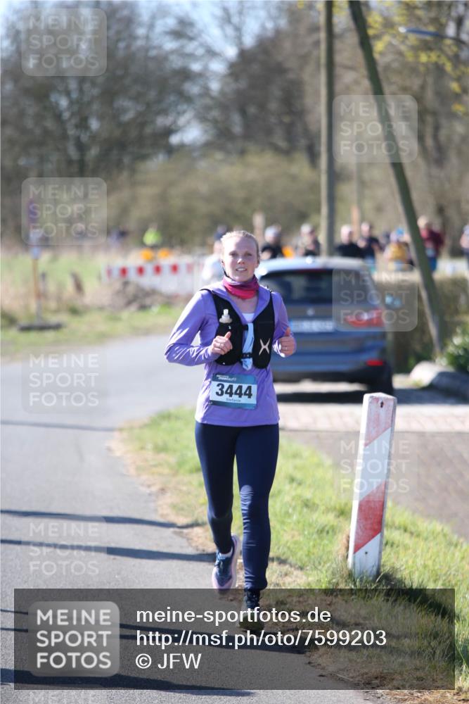 06.04.2025 - 44. Internationalen Wilhelmsburger Insellauf Jannik Wohlers http://msf.ph/oto/7599203 06.04.2025 10:39:47 Laufen 3444 meine-sportfotos.de
