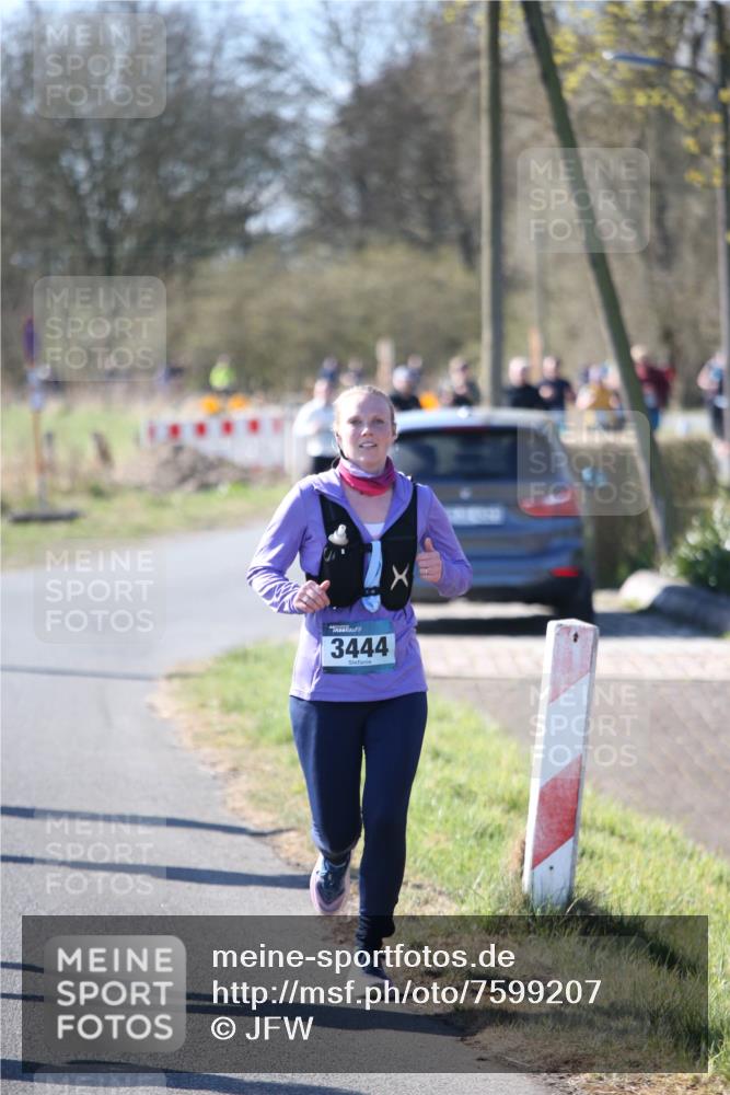 06.04.2025 - 44. Internationalen Wilhelmsburger Insellauf Jannik Wohlers http://msf.ph/oto/7599207 06.04.2025 10:39:47 Laufen 3444 meine-sportfotos.de