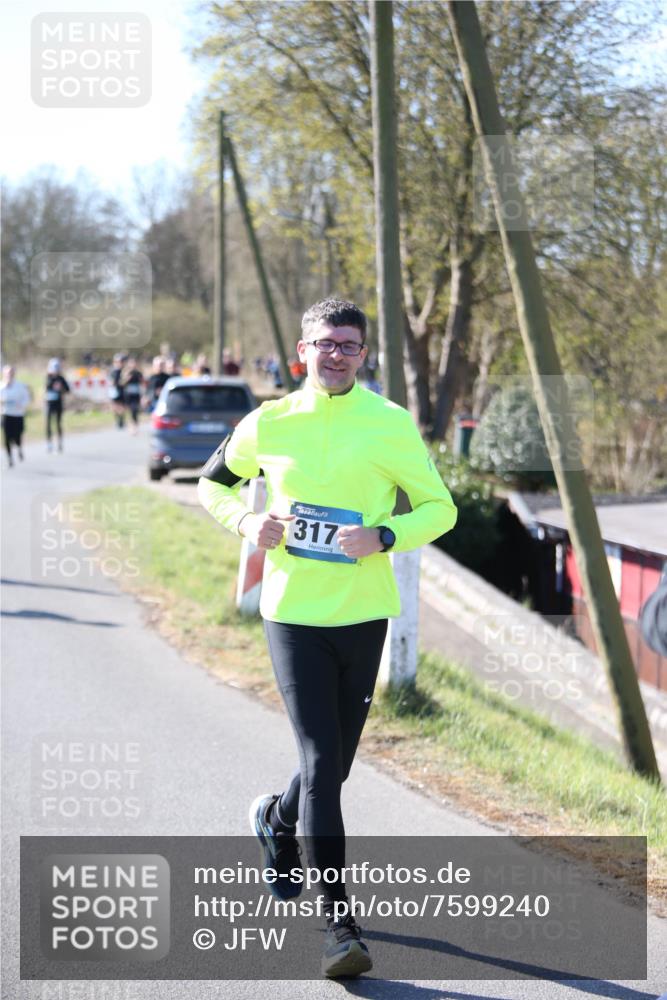 06.04.2025 - 44. Internationalen Wilhelmsburger Insellauf Jannik Wohlers http://msf.ph/oto/7599240 06.04.2025 10:39:52 Laufen 317 meine-sportfotos.de