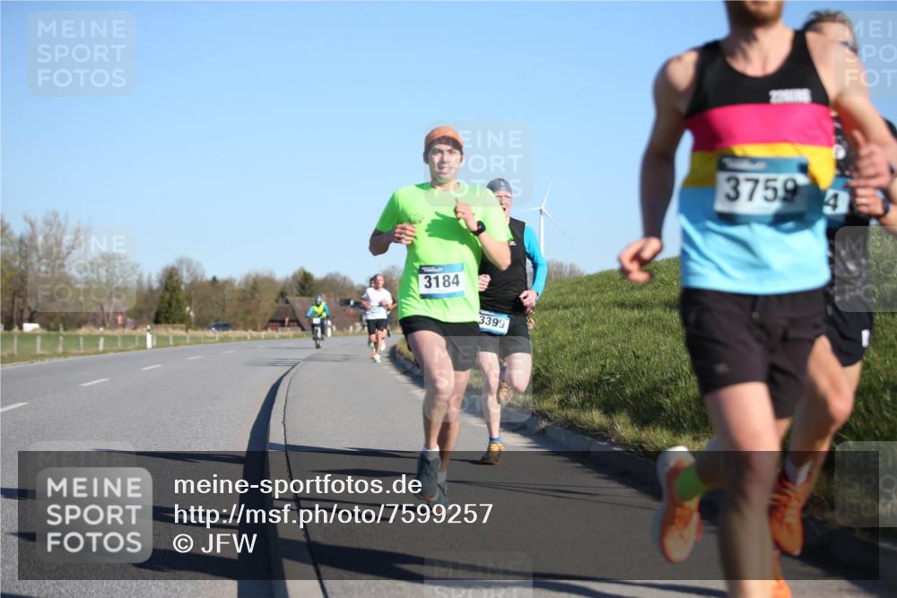 06.04.2025 - 44. Internationalen Wilhelmsburger Insellauf Jannik Wohlers http://msf.ph/oto/7599257 06.04.2025 09:18:20 Laufen 3184, 3399, 3759, 4 meine-sportfotos.de