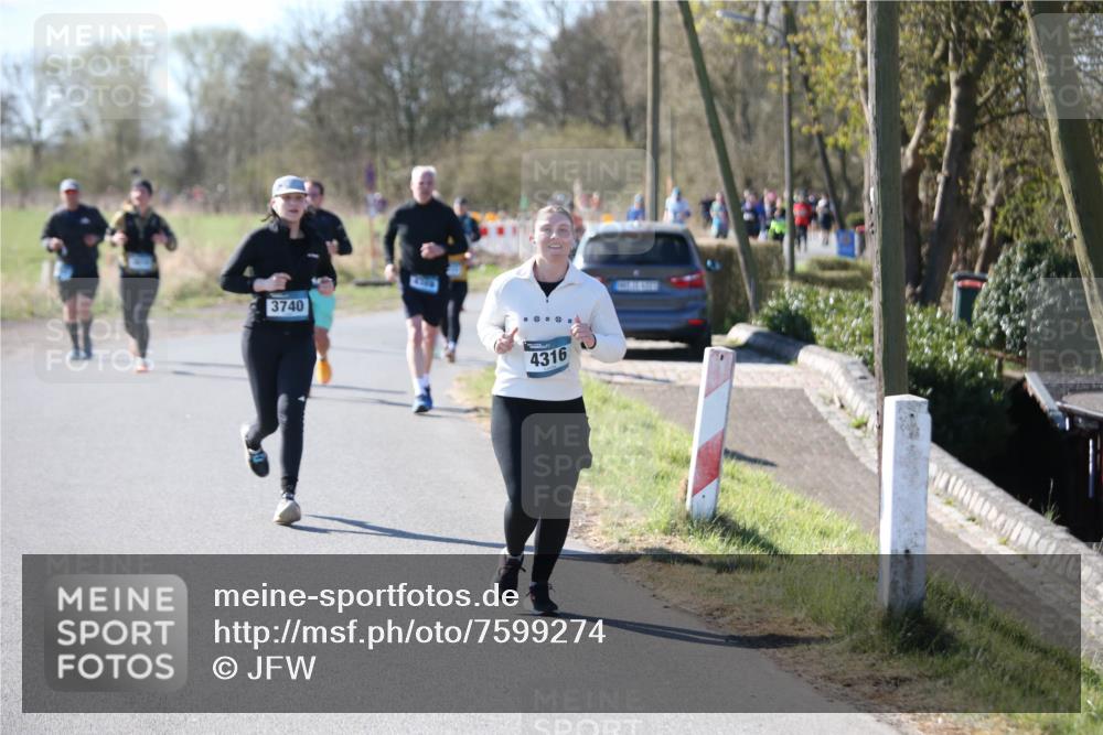 06.04.2025 - 44. Internationalen Wilhelmsburger Insellauf Jannik Wohlers http://msf.ph/oto/7599274 06.04.2025 10:40:04 Laufen 3740, 4316 meine-sportfotos.de