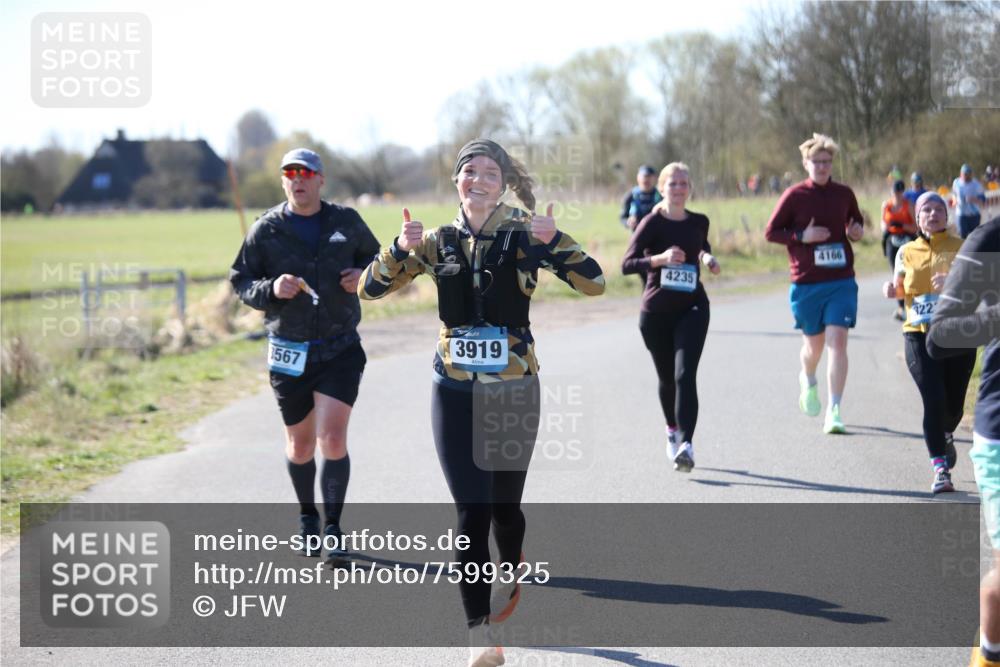 06.04.2025 - 44. Internationalen Wilhelmsburger Insellauf Jannik Wohlers http://msf.ph/oto/7599325 06.04.2025 10:40:11 Laufen 567, 3919, 4235, 4166, 322 meine-sportfotos.de