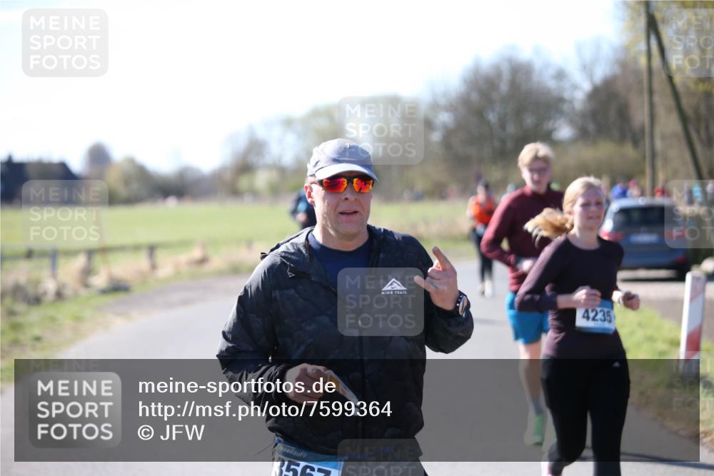 06.04.2025 - 44. Internationalen Wilhelmsburger Insellauf Jannik Wohlers http://msf.ph/oto/7599364 06.04.2025 10:40:14 Laufen 35, 4235 meine-sportfotos.de
