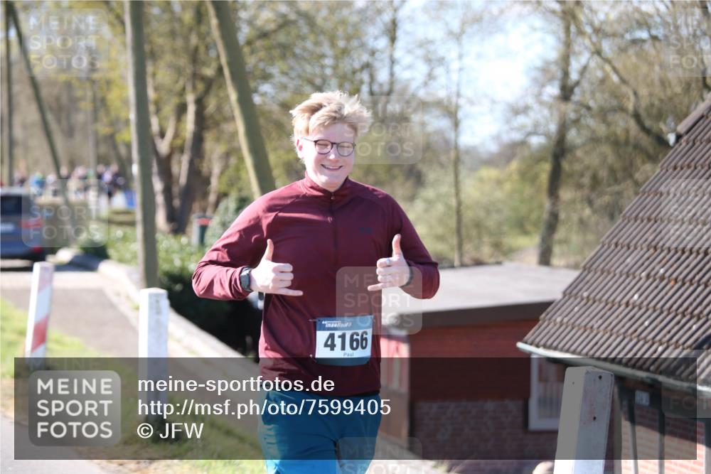 06.04.2025 - 44. Internationalen Wilhelmsburger Insellauf Jannik Wohlers http://msf.ph/oto/7599405 06.04.2025 10:40:17 Laufen 4166 meine-sportfotos.de