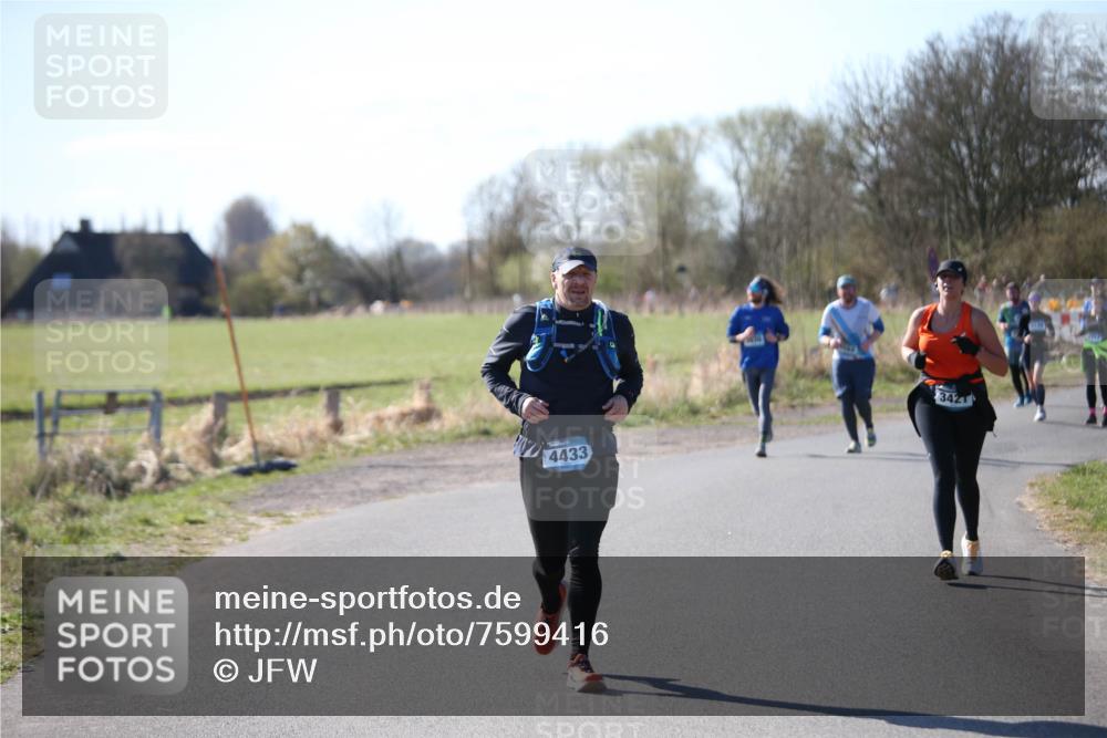 06.04.2025 - 44. Internationalen Wilhelmsburger Insellauf Jannik Wohlers http://msf.ph/oto/7599416 06.04.2025 10:40:19 Laufen 4433, 3421 meine-sportfotos.de