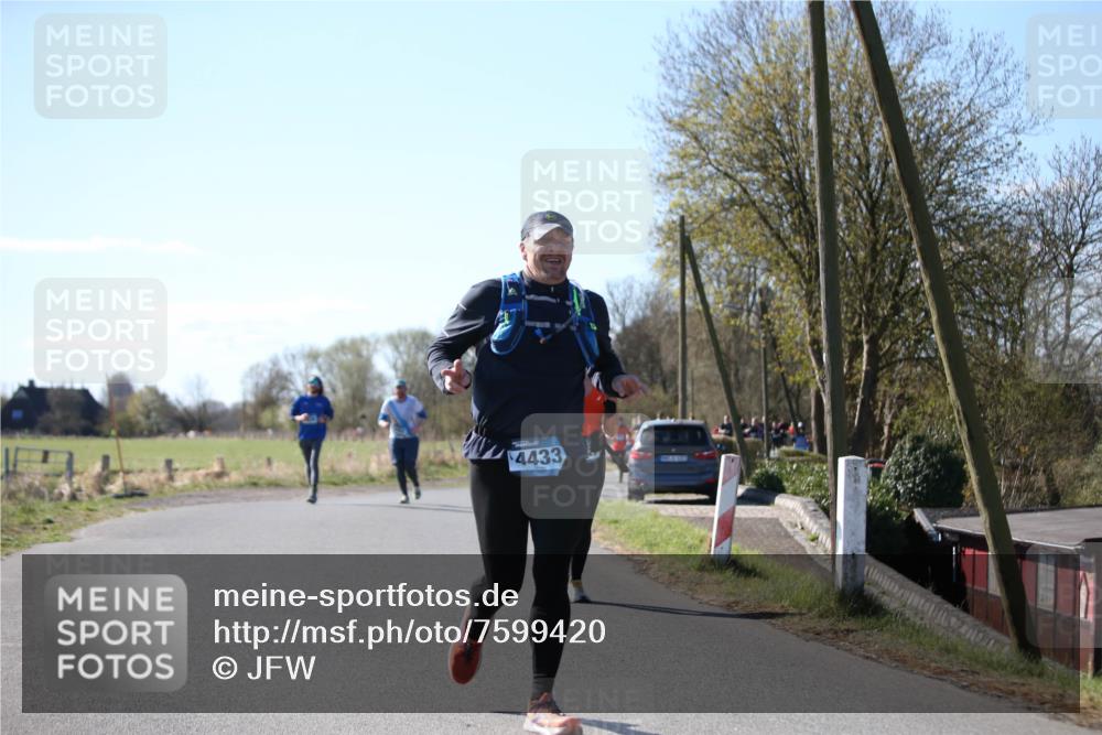 06.04.2025 - 44. Internationalen Wilhelmsburger Insellauf Jannik Wohlers http://msf.ph/oto/7599420 06.04.2025 10:40:21 Laufen 4433 meine-sportfotos.de