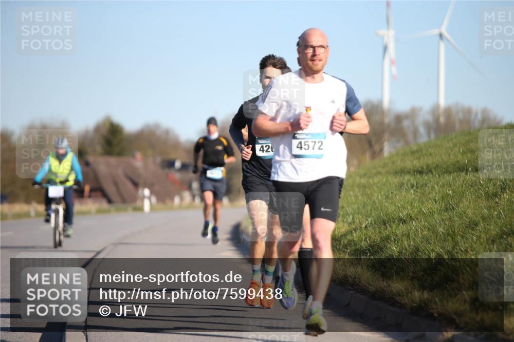 06.04.2025 - 44. Internationalen Wilhelmsburger Insellauf Jannik Wohlers http://msf.ph/oto/7599438 06.04.2025 09:18:25 Laufen 42, 4572 meine-sportfotos.de
