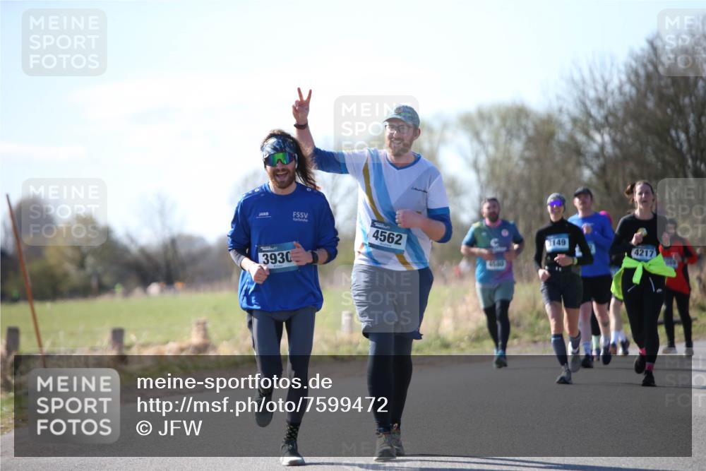 06.04.2025 - 44. Internationalen Wilhelmsburger Insellauf Jannik Wohlers http://msf.ph/oto/7599472 06.04.2025 10:40:26 Laufen 4562, 4680, 3149, 3930, 4217 meine-sportfotos.de