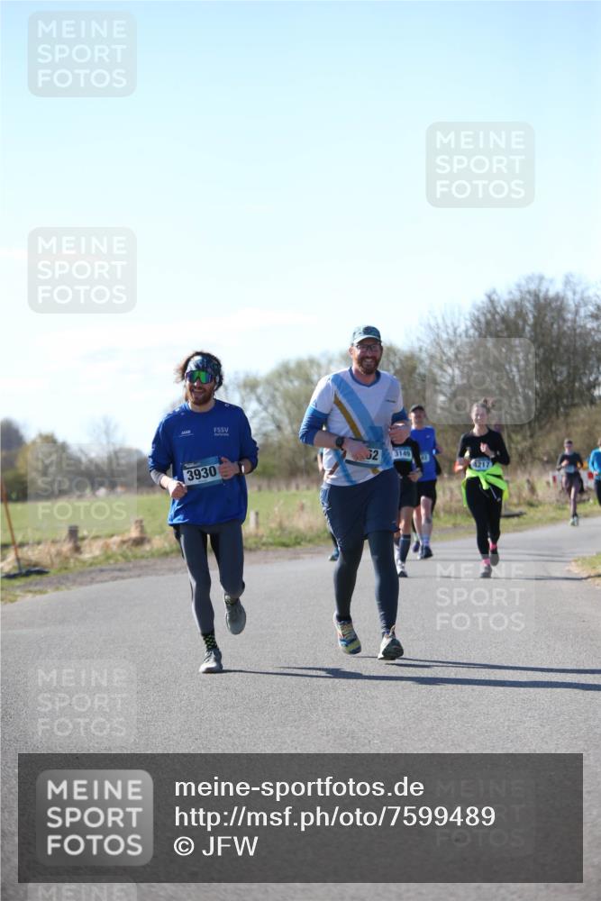 06.04.2025 - 44. Internationalen Wilhelmsburger Insellauf Jannik Wohlers http://msf.ph/oto/7599489 06.04.2025 10:40:27 Laufen 3930, 3149, 4217 meine-sportfotos.de