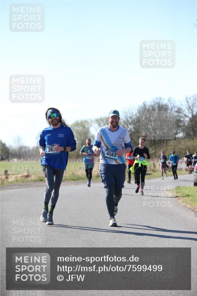 06.04.2025 - 44. Internationalen Wilhelmsburger Insellauf Jannik Wohlers http://msf.ph/oto/7599499 06.04.2025 10:40:28 Laufen 393, 4562, 4217 meine-sportfotos.de