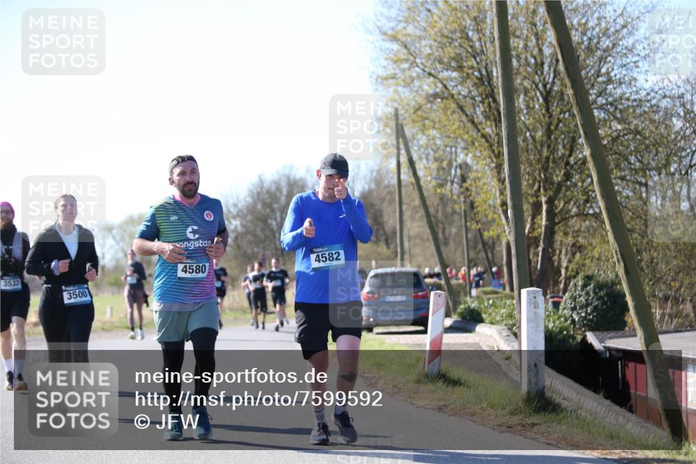 06.04.2025 - 44. Internationalen Wilhelmsburger Insellauf Jannik Wohlers http://msf.ph/oto/7599592 06.04.2025 10:40:36 Laufen 3533, 4580, 4582, 3500 meine-sportfotos.de