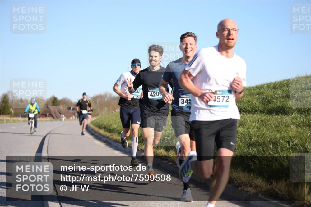 06.04.2025 - 44. Internationalen Wilhelmsburger Insellauf Jannik Wohlers http://msf.ph/oto/7599598 06.04.2025 09:18:27 Laufen 52, 420, 345, 4572 meine-sportfotos.de