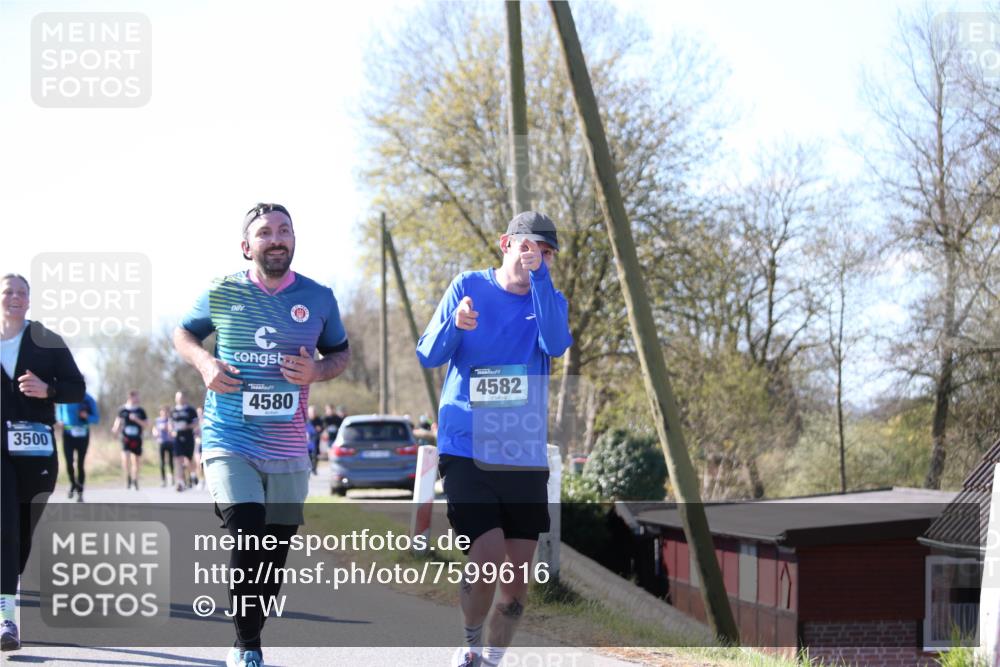 06.04.2025 - 44. Internationalen Wilhelmsburger Insellauf Jannik Wohlers http://msf.ph/oto/7599616 06.04.2025 10:40:37 Laufen 3500, 4580, 4582 meine-sportfotos.de