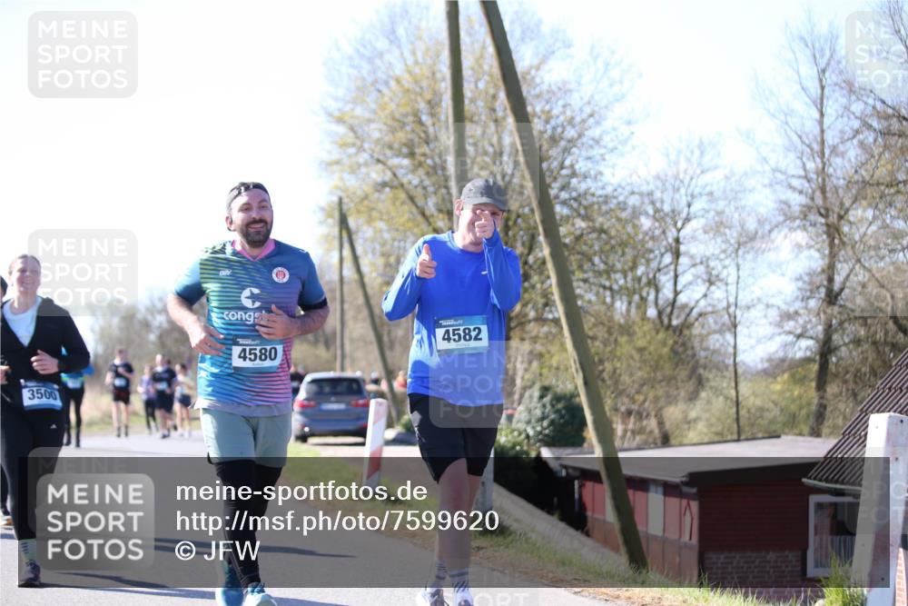 06.04.2025 - 44. Internationalen Wilhelmsburger Insellauf Jannik Wohlers http://msf.ph/oto/7599620 06.04.2025 10:40:37 Laufen 3500, 4580, 4582 meine-sportfotos.de
