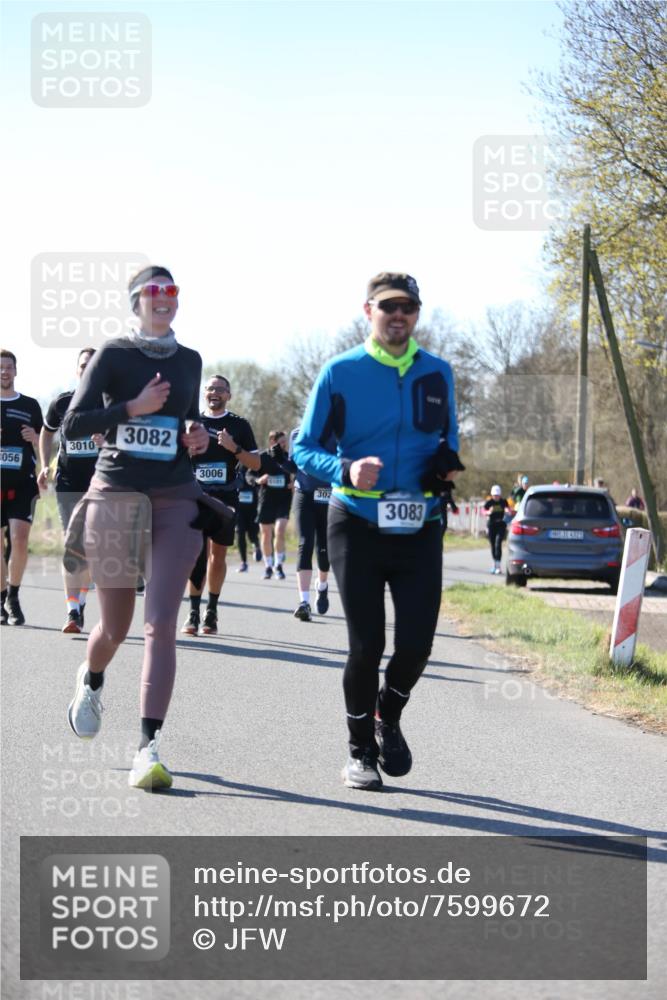 06.04.2025 - 44. Internationalen Wilhelmsburger Insellauf Jannik Wohlers http://msf.ph/oto/7599672 06.04.2025 10:40:45 Laufen 056, 3010, 3082, 3006, 5101, 302, 3083 meine-sportfotos.de