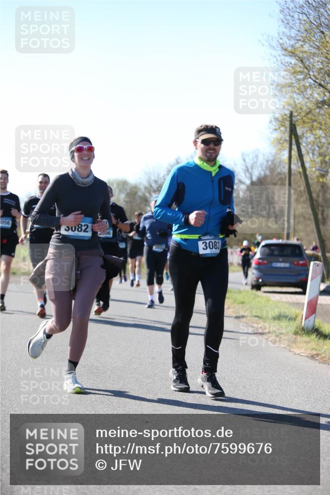 06.04.2025 - 44. Internationalen Wilhelmsburger Insellauf Jannik Wohlers http://msf.ph/oto/7599676 06.04.2025 10:40:45 Laufen 056, 82, 2006, 3083 meine-sportfotos.de