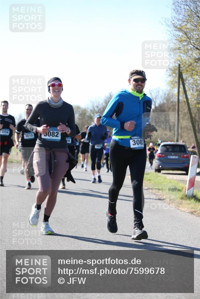 06.04.2025 - 44. Internationalen Wilhelmsburger Insellauf Jannik Wohlers http://msf.ph/oto/7599678 06.04.2025 10:40:45 Laufen 3056, 3010, 3082, 06, 308, 3029 meine-sportfotos.de
