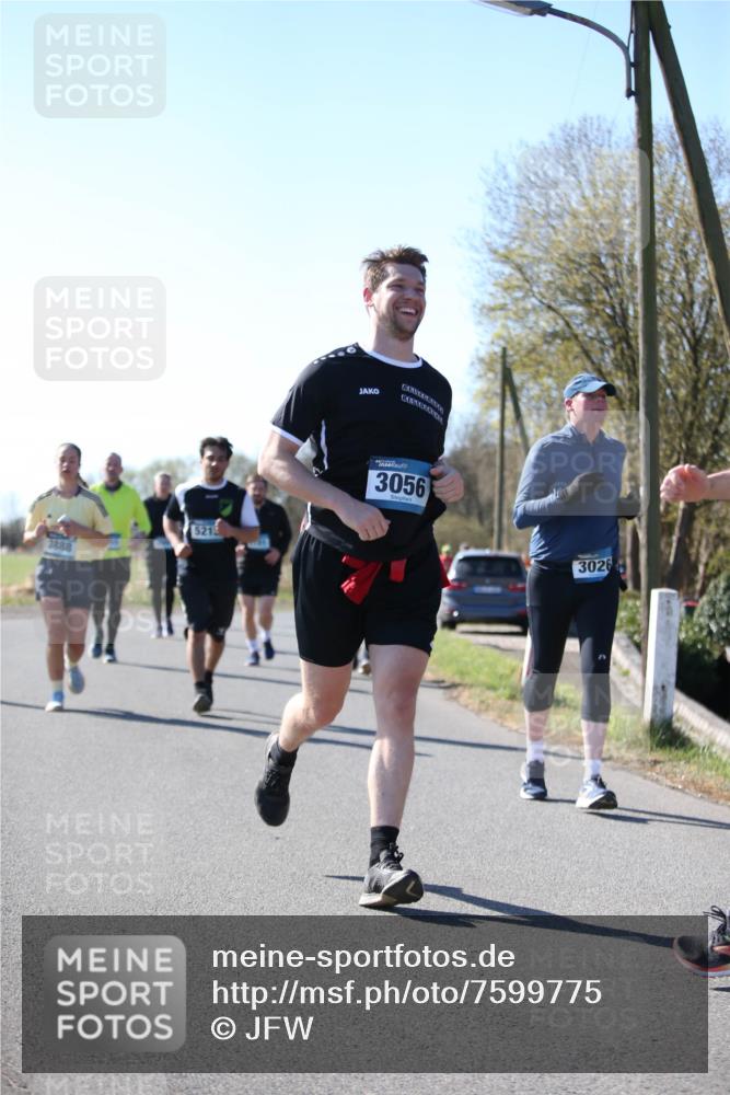 06.04.2025 - 44. Internationalen Wilhelmsburger Insellauf Jannik Wohlers http://msf.ph/oto/7599775 06.04.2025 10:40:50 Laufen 3888, 521, 3056, 3026 meine-sportfotos.de