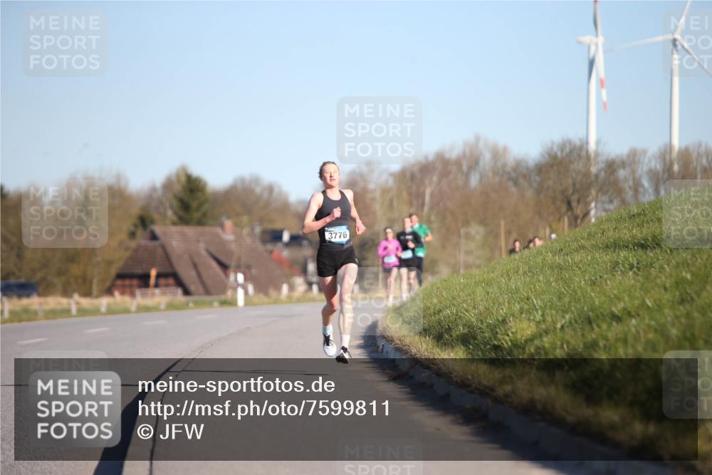 06.04.2025 - 44. Internationalen Wilhelmsburger Insellauf Jannik Wohlers http://msf.ph/oto/7599811 06.04.2025 09:18:37 Laufen 3776 meine-sportfotos.de