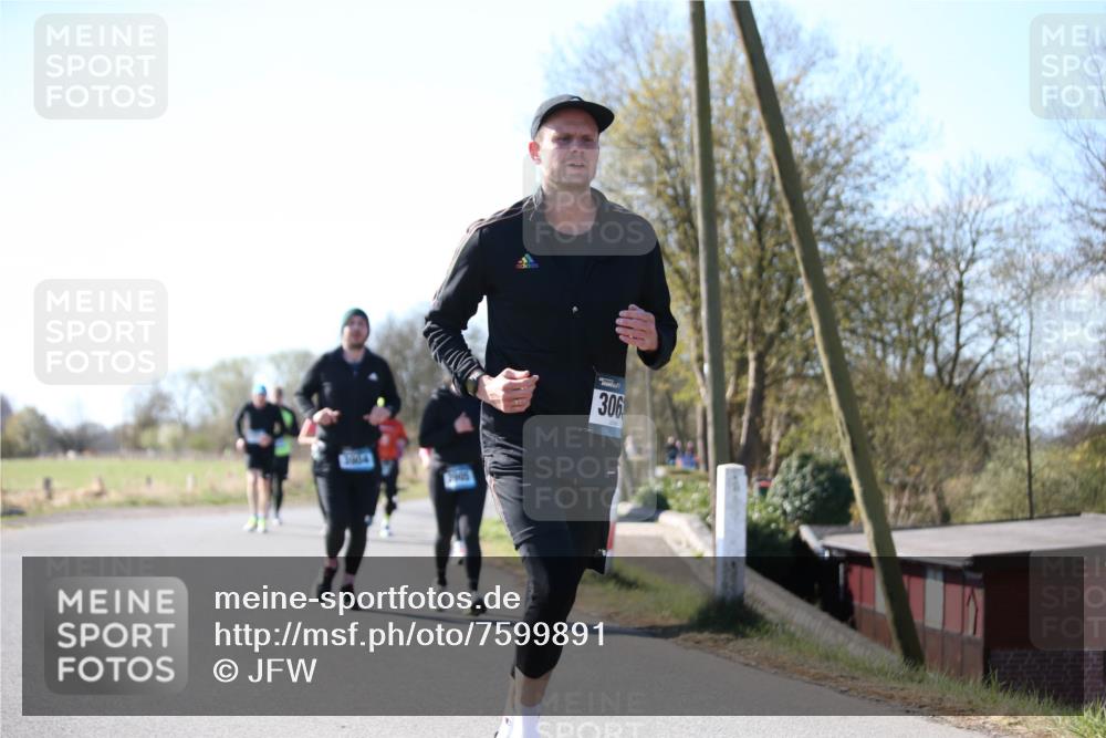 06.04.2025 - 44. Internationalen Wilhelmsburger Insellauf Jannik Wohlers http://msf.ph/oto/7599891 06.04.2025 10:41:01 Laufen 3804, 3905, 306 meine-sportfotos.de