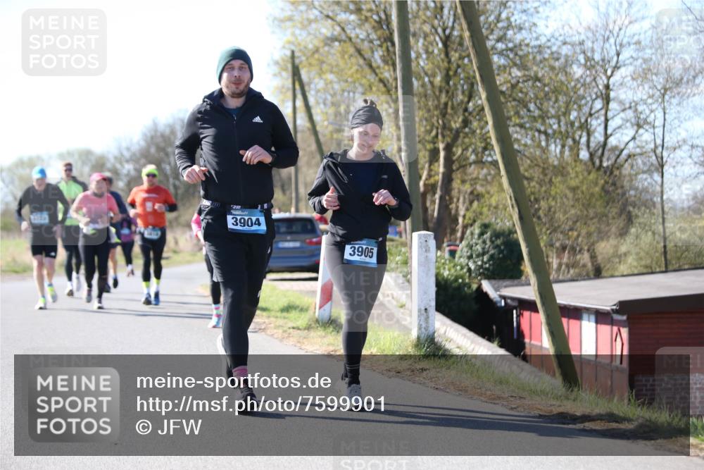 06.04.2025 - 44. Internationalen Wilhelmsburger Insellauf Jannik Wohlers http://msf.ph/oto/7599901 06.04.2025 10:41:02 Laufen 20, 3904, 3905 meine-sportfotos.de