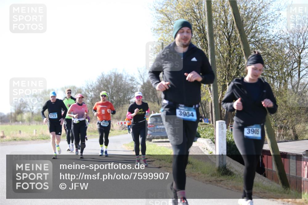 06.04.2025 - 44. Internationalen Wilhelmsburger Insellauf Jannik Wohlers http://msf.ph/oto/7599907 06.04.2025 10:41:03 Laufen 3723, 3816, 31, 439, 3904, 3905 meine-sportfotos.de