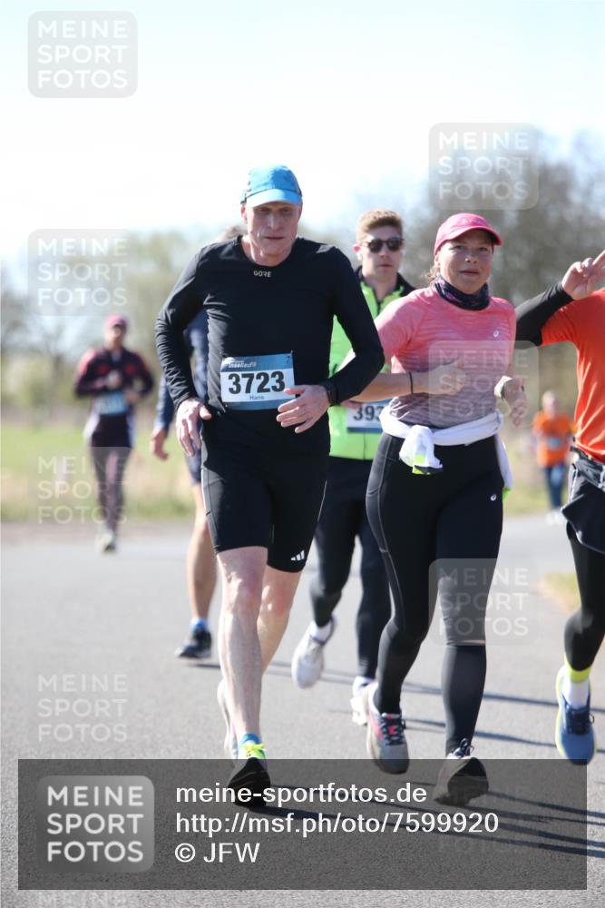 06.04.2025 - 44. Internationalen Wilhelmsburger Insellauf Jannik Wohlers http://msf.ph/oto/7599920 06.04.2025 10:41:06 Laufen 3723, 397 meine-sportfotos.de