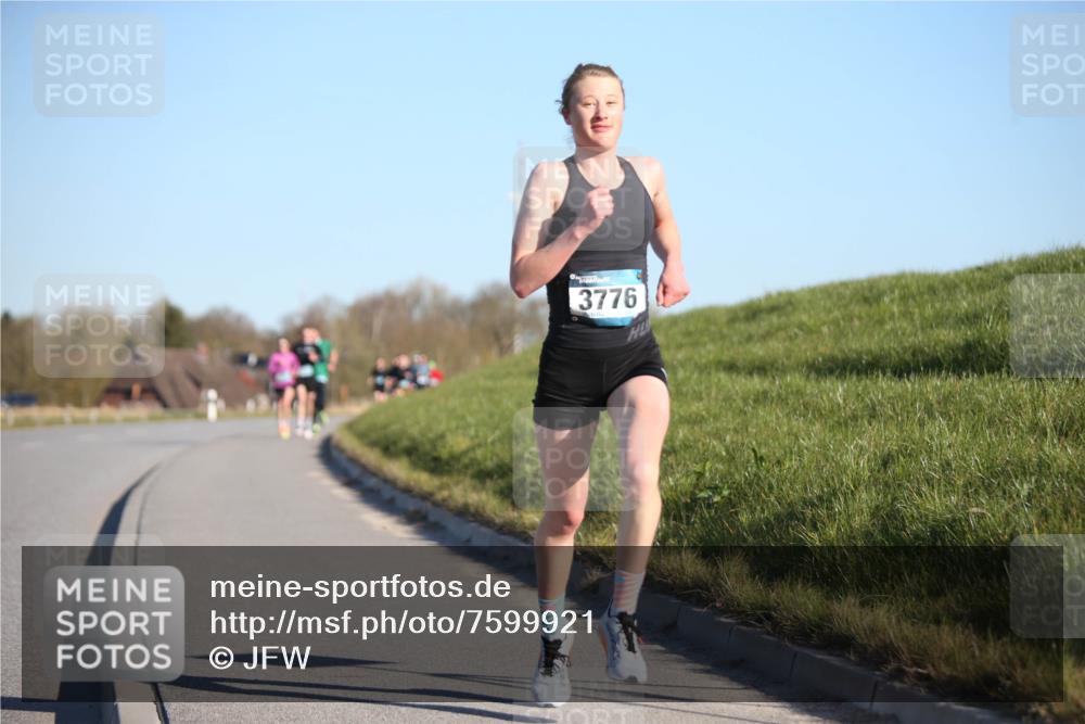 06.04.2025 - 44. Internationalen Wilhelmsburger Insellauf Jannik Wohlers http://msf.ph/oto/7599921 06.04.2025 09:18:42 Laufen 3776 meine-sportfotos.de