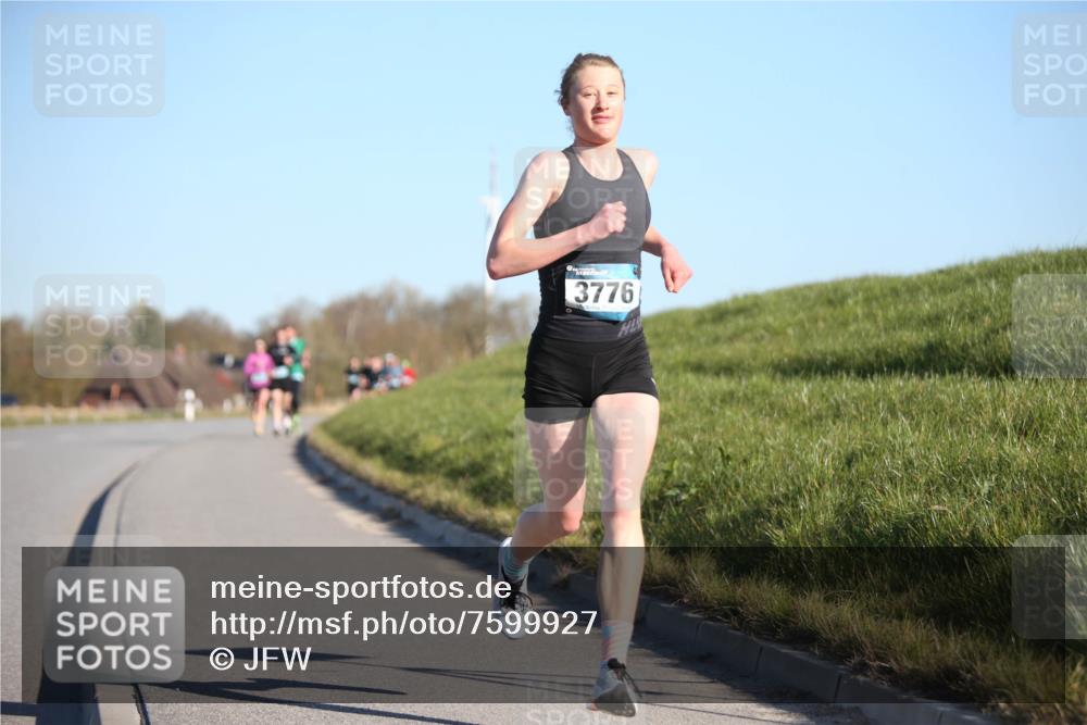 06.04.2025 - 44. Internationalen Wilhelmsburger Insellauf Jannik Wohlers http://msf.ph/oto/7599927 06.04.2025 09:18:42 Laufen 3776 meine-sportfotos.de