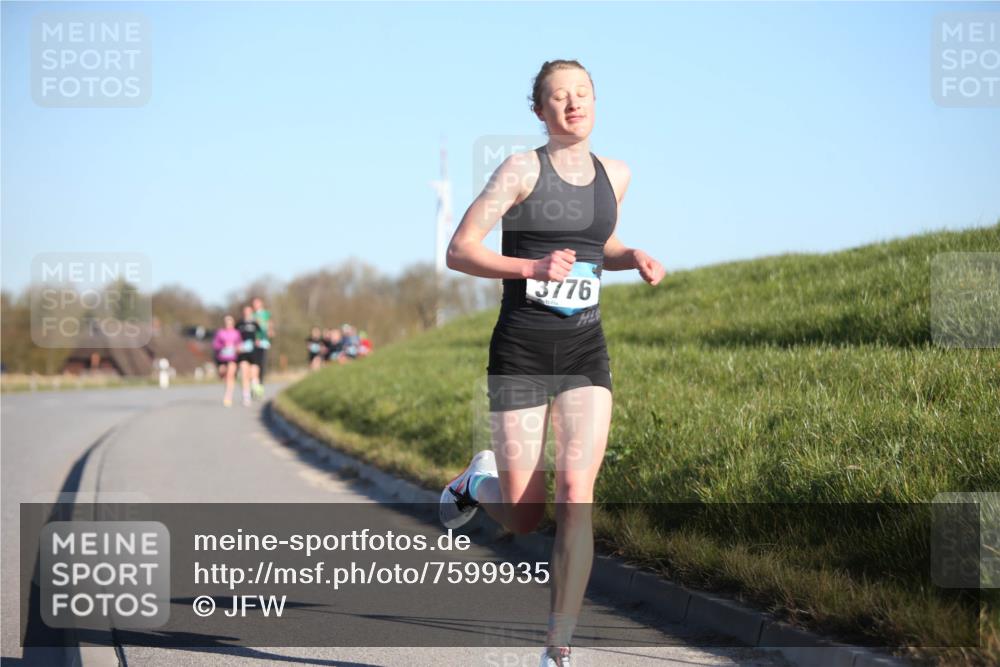 06.04.2025 - 44. Internationalen Wilhelmsburger Insellauf Jannik Wohlers http://msf.ph/oto/7599935 06.04.2025 09:18:43 Laufen 3776 meine-sportfotos.de
