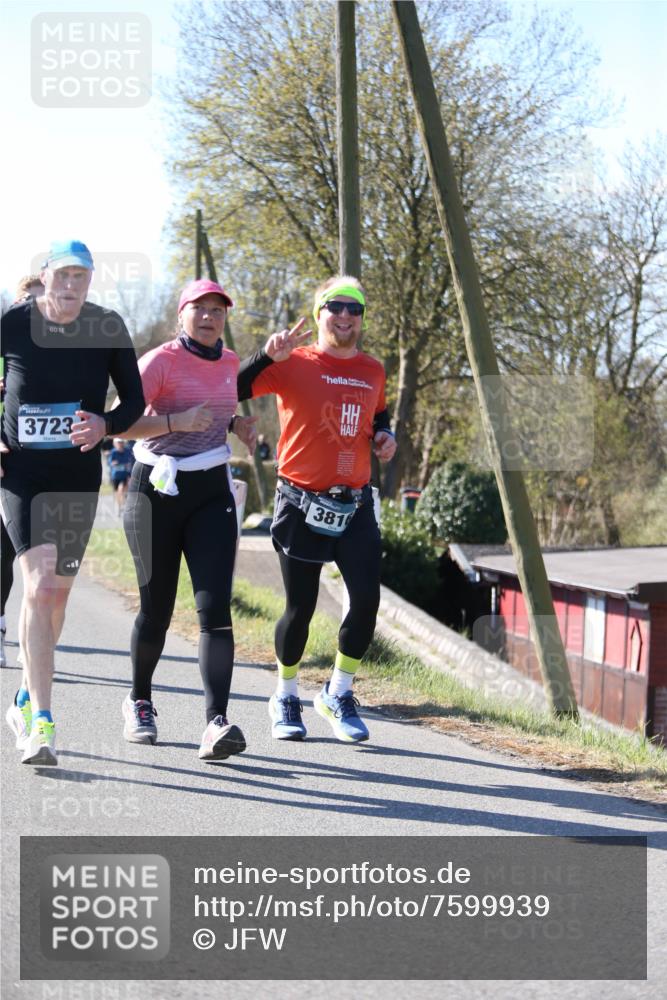 06.04.2025 - 44. Internationalen Wilhelmsburger Insellauf Jannik Wohlers http://msf.ph/oto/7599939 06.04.2025 10:41:07 Laufen 3723, 3816 meine-sportfotos.de