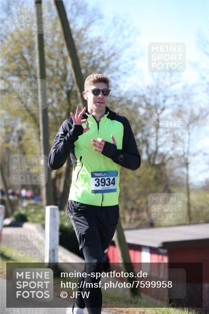 06.04.2025 - 44. Internationalen Wilhelmsburger Insellauf Jannik Wohlers http://msf.ph/oto/7599958 06.04.2025 10:41:09 Laufen 44, 3934 meine-sportfotos.de