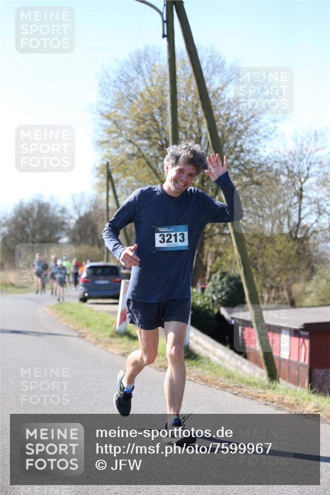 06.04.2025 - 44. Internationalen Wilhelmsburger Insellauf Jannik Wohlers http://msf.ph/oto/7599967 06.04.2025 10:41:10 Laufen 3213 meine-sportfotos.de