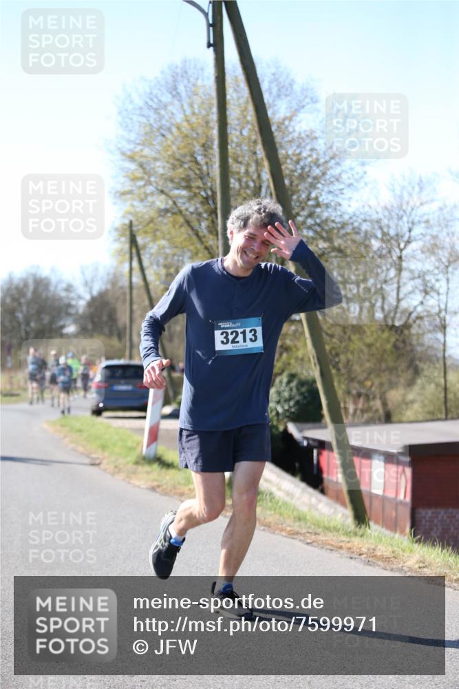 06.04.2025 - 44. Internationalen Wilhelmsburger Insellauf Jannik Wohlers http://msf.ph/oto/7599971 06.04.2025 10:41:10 Laufen 3213 meine-sportfotos.de