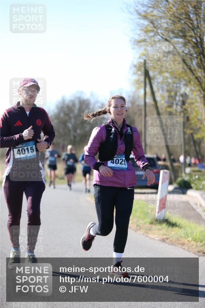 06.04.2025 - 44. Internationalen Wilhelmsburger Insellauf Jannik Wohlers http://msf.ph/oto/7600004 06.04.2025 10:41:13 Laufen 4015, 4029 meine-sportfotos.de