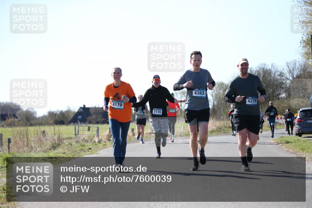 06.04.2025 - 44. Internationalen Wilhelmsburger Insellauf Jannik Wohlers http://msf.ph/oto/7600039 06.04.2025 10:41:24 Laufen 4179, 3980, 3115, 3707, 4383, 4379 meine-sportfotos.de