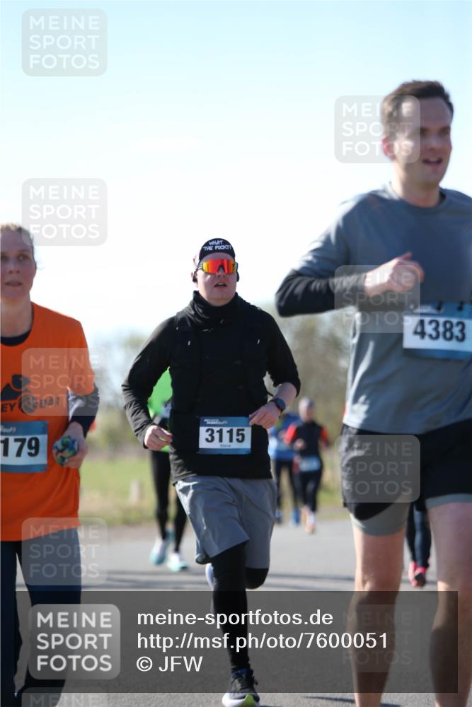 06.04.2025 - 44. Internationalen Wilhelmsburger Insellauf Jannik Wohlers http://msf.ph/oto/7600051 06.04.2025 10:41:25 Laufen 179, 3115, 4383 meine-sportfotos.de