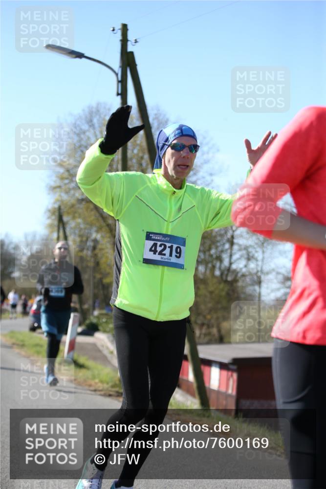 06.04.2025 - 44. Internationalen Wilhelmsburger Insellauf Jannik Wohlers http://msf.ph/oto/7600169 06.04.2025 10:41:33 Laufen 4219 meine-sportfotos.de