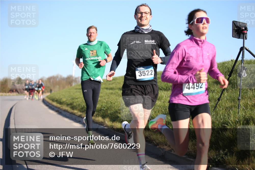 06.04.2025 - 44. Internationalen Wilhelmsburger Insellauf Jannik Wohlers http://msf.ph/oto/7600229 06.04.2025 09:18:55 Laufen 3522, 4492 meine-sportfotos.de
