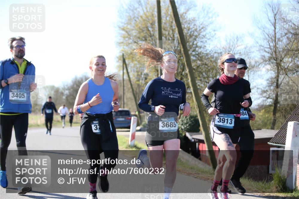 06.04.2025 - 44. Internationalen Wilhelmsburger Insellauf Jannik Wohlers http://msf.ph/oto/7600232 06.04.2025 10:41:40 Laufen 3405, 37, 3685, 3913, 984 meine-sportfotos.de