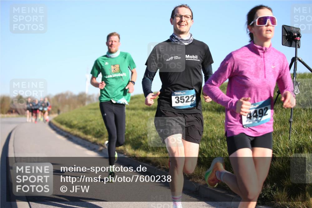 06.04.2025 - 44. Internationalen Wilhelmsburger Insellauf Jannik Wohlers http://msf.ph/oto/7600238 06.04.2025 09:18:55 Laufen 2, 3522, 4492 meine-sportfotos.de