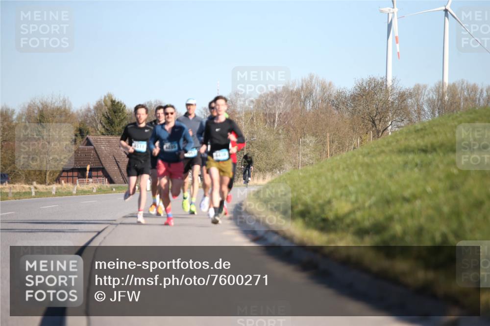 06.04.2025 - 44. Internationalen Wilhelmsburger Insellauf Jannik Wohlers http://msf.ph/oto/7600271 06.04.2025 09:18:57 Laufen 4511, 1285, 4439 meine-sportfotos.de