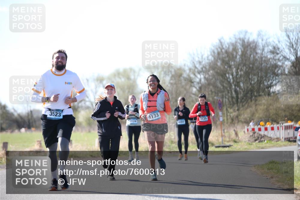 06.04.2025 - 44. Internationalen Wilhelmsburger Insellauf Jannik Wohlers http://msf.ph/oto/7600313 06.04.2025 10:41:50 Laufen 3523, 3124, 4133, 4060, 3125 meine-sportfotos.de