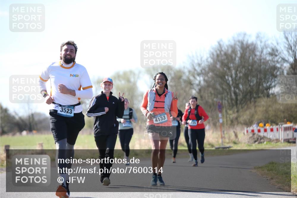 06.04.2025 - 44. Internationalen Wilhelmsburger Insellauf Jannik Wohlers http://msf.ph/oto/7600314 06.04.2025 10:41:50 Laufen 3523, 4133, 3124, 060, 125 meine-sportfotos.de