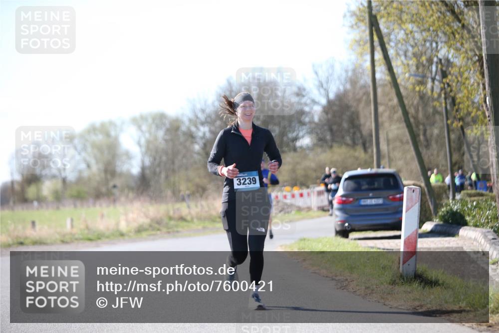 06.04.2025 - 44. Internationalen Wilhelmsburger Insellauf Jannik Wohlers http://msf.ph/oto/7600421 06.04.2025 10:42:12 Laufen 3239 meine-sportfotos.de